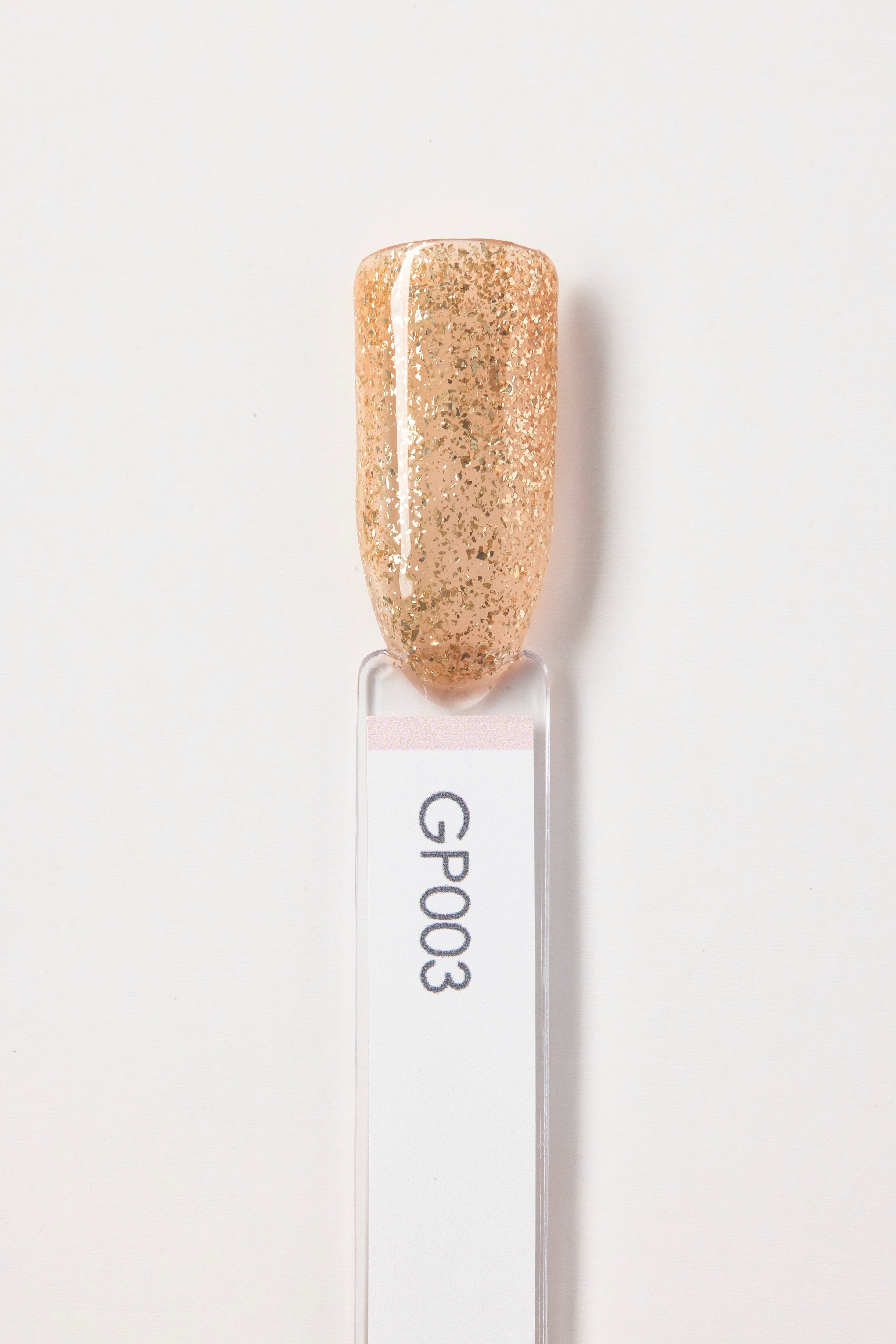 GP003 - Sneakers And Dresses